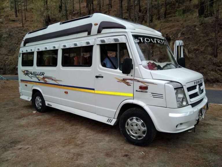 Tempo Traveller In Delhi
